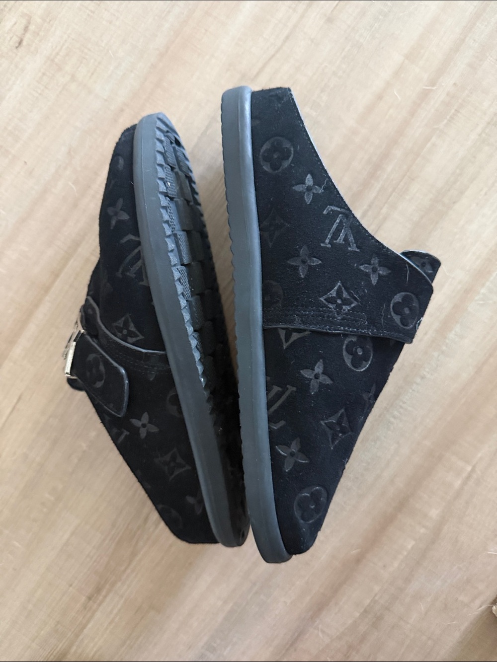 Lv mule slides - Picture 2 of 4